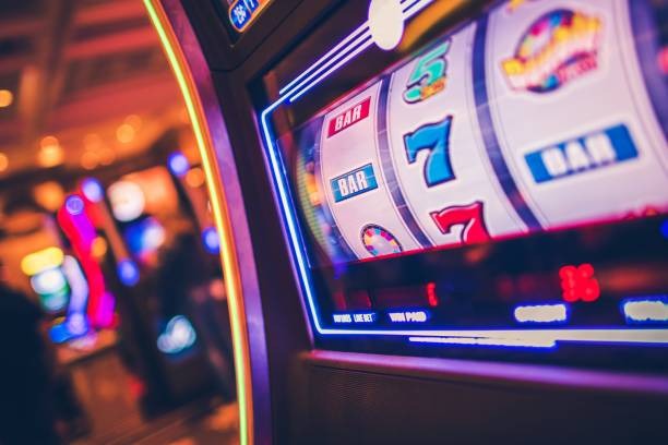 Live Baccarat dealer table on mutubet88